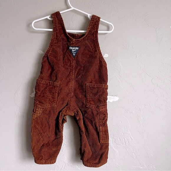 OshKosh B’Gosh Baby Boy Corduroy Fleece Lined Overalls - Picture 4 of 7